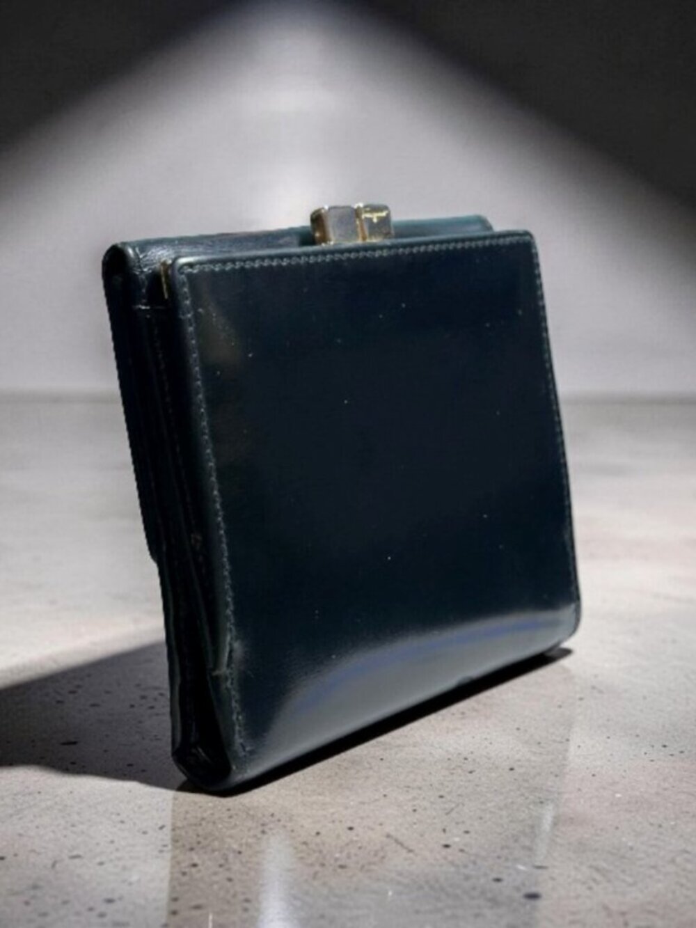 SALVATORE FERRAGAMO Gancini Mini Tri Fold Smooth Leather Wallet Black - Picture 5 of 16